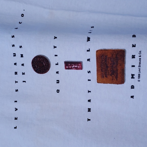 Levi's Strauss & Co Jeans Quality That is Always Admired White T Shirt Large - Picture 2 of 5